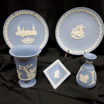 Wedgewood Jasperware - 5 pieces