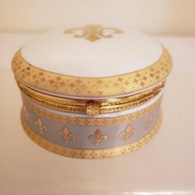 Italian design ceramics fine porcelain jewelry casket