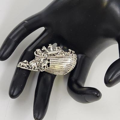SILVER TONED NOAHS ARK BROOCH