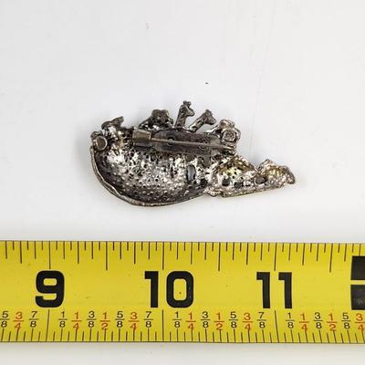 SILVER TONED NOAHS ARK BROOCH