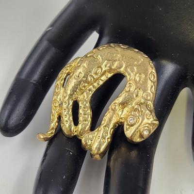 GOLD TONED CHEETAH BROOCH