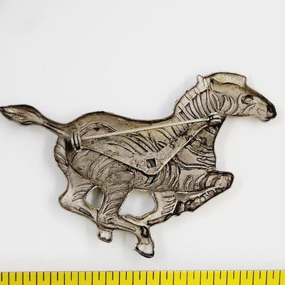 BEAUTIFUL SILVER TONED ZEBRA METAL BROOCH