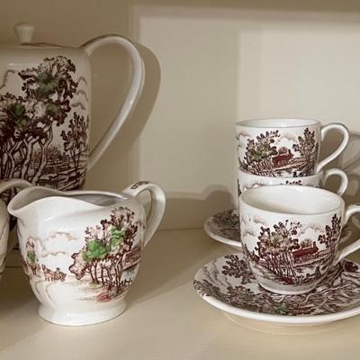 Ucago Ceramic Japan 13 Piece Tea Set