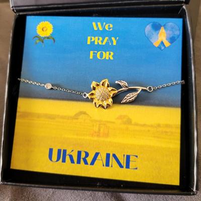Stand by Ukraine Sunflower Bracelet