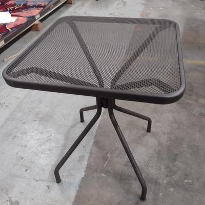 Metal Frame Mesh Top Patio Table 24