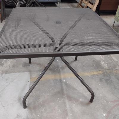 Metal Frame Mesh Top Patio Table 36