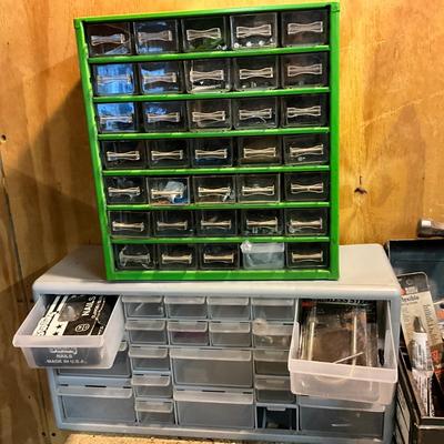 1788 organizing Containers full of Nails Screws