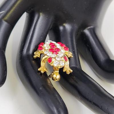 GOLD TONED FROG RHINESTONE BROOCH