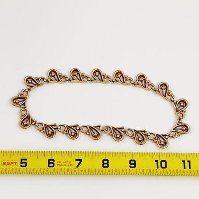 VINTAGE TRIFARI GOLD TONED & CRYSTAL NECKLACE