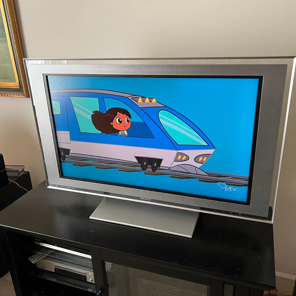 Sony KDL40XBR2 40” Bravia Color TV (FRMK)