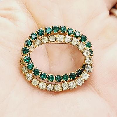 VINTAGE DOUBLE OVAL CLEAR & GREEN RHINESTONE PIN