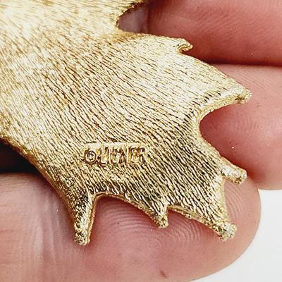 VINTAGE LISTNER GOLD TONED LEAF BROOCH