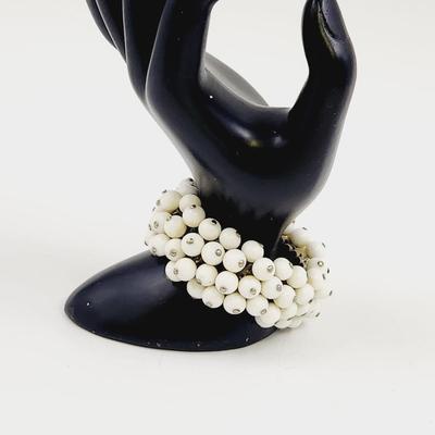 VINTAGE EXPANDABLE JAPANESE WHITE BEADED BRACELET