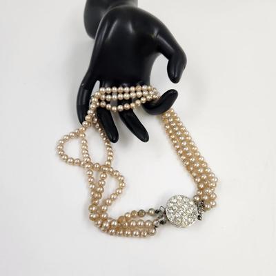 1959 SARAH COVENTRY WARDROBE PEARL NECKLACE