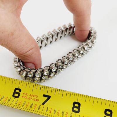 VINTAGE EXPANDABLE RHINESTONE BRACELET