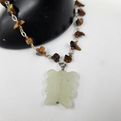 BEAUTIFUL TIGER EYE & LIGHT GREEN JADE BUTTERFLY STONE BRACELET