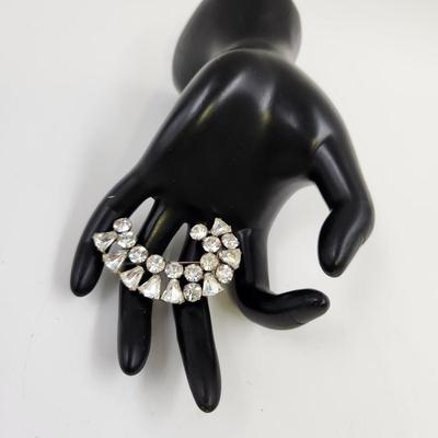 VINTAGE SHINY RHINESTONE BROOCH