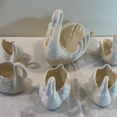 Lot of Swans! Lenox many sizes! Lovely! 6 total