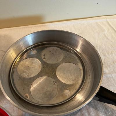 3 Pieces of Cookware; 