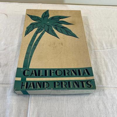Red Grapes California Hand Prints Table Clothe and Napkins 