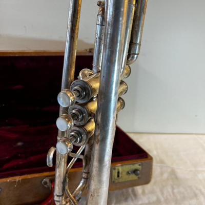 Trumpet, REGENT with Mouth Piece and Case
