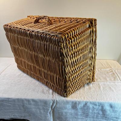 Large Lidded Basket