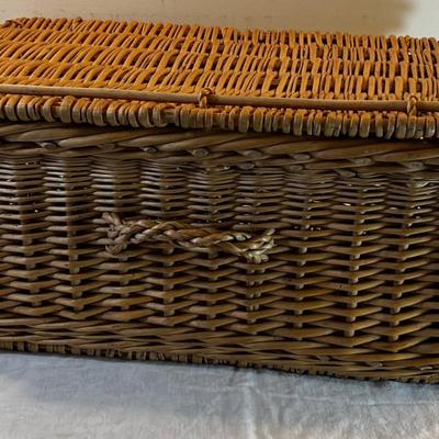 Large Lidded Basket