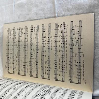 Temple Anthems by Desert News 