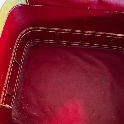 Amelia Earhart  Luggage  - 3 matching set. 