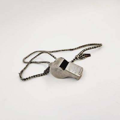 VINTAGE US ARMY SOLID BRASS REGULATION WHISTLE