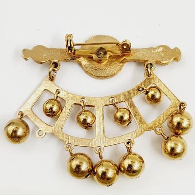 FANTASTIC GOLD TONED COIN BROOCH