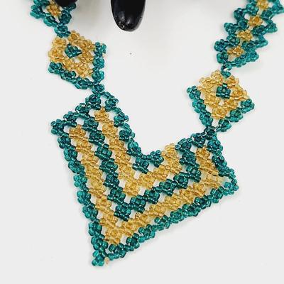 HANDCRAFTED SEED BEAD NECKLACE