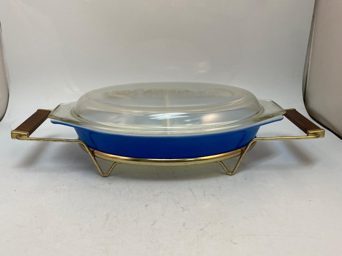 Pyrex Royal Blue Divided Casserole Dish - 1 1/2 QT
