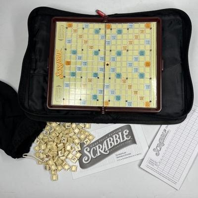 Vacation On the Go Travel Edition Scrabble Boardgame in Zipper Pouch