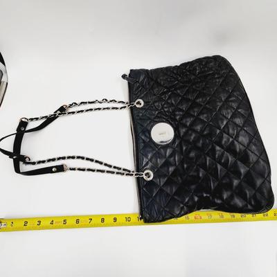 DKNY LEATHER CHAINED SHOULDER PURSE