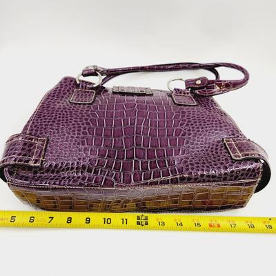 LINEAR FAUX ALLIGATOR PURPLE HAND BAG