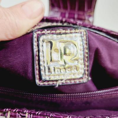 LINEAR FAUX ALLIGATOR PURPLE HAND BAG