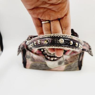 GLAMOROUS FLEUR DE LIS PINK BLACK & WHITE HAND BAG!
