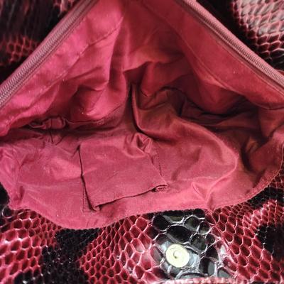 RELIC FAUX PINK & BLACK ALLIGATOR SATCHEL