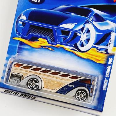 2000 HOT WHEELS SURFIN SCHOOL BUS