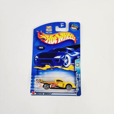 2002 HOT WHEELS ALT TERRIAN PIKES PEAK TACOMA 2/10