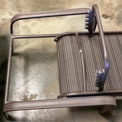 Like New Lounge Chair