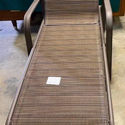 Like New Lounge Chair