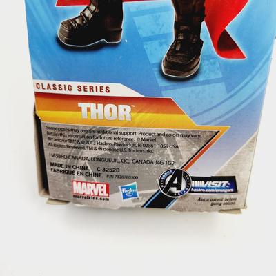 2013 HASBRO MARVEL AVENGERS THOR ACTION FIGURE IN THE BOX