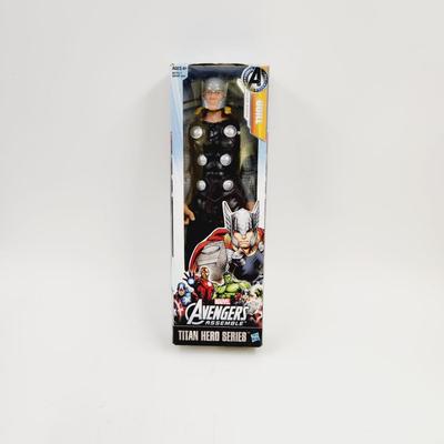 2013 HASBRO MARVEL AVENGERS THOR ACTION FIGURE IN THE BOX