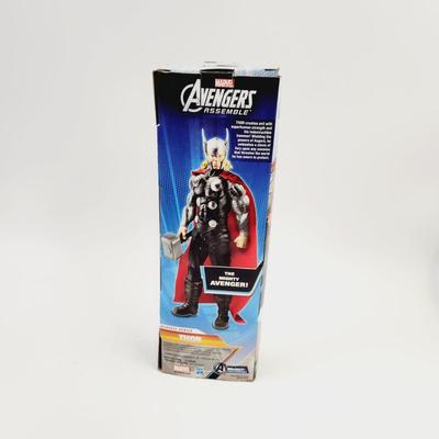 2013 HASBRO MARVEL AVENGERS THOR ACTION FIGURE IN THE BOX