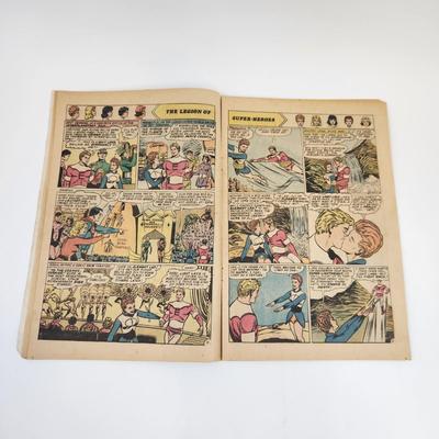 Adventure Comics (1938-) #410 SUPER GIRL COMIC BOOK