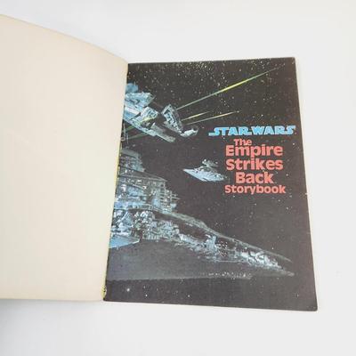 1980 SCHOLASTIC MAGAZINES STAR WARS THE EMPIRE STRIKES BACK FULL COLOR STORY BOOK