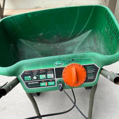 SCOTTS  TURF BUILDER EDGEGAURD