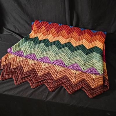 Colorful Blankets & Throws  (M-JS)